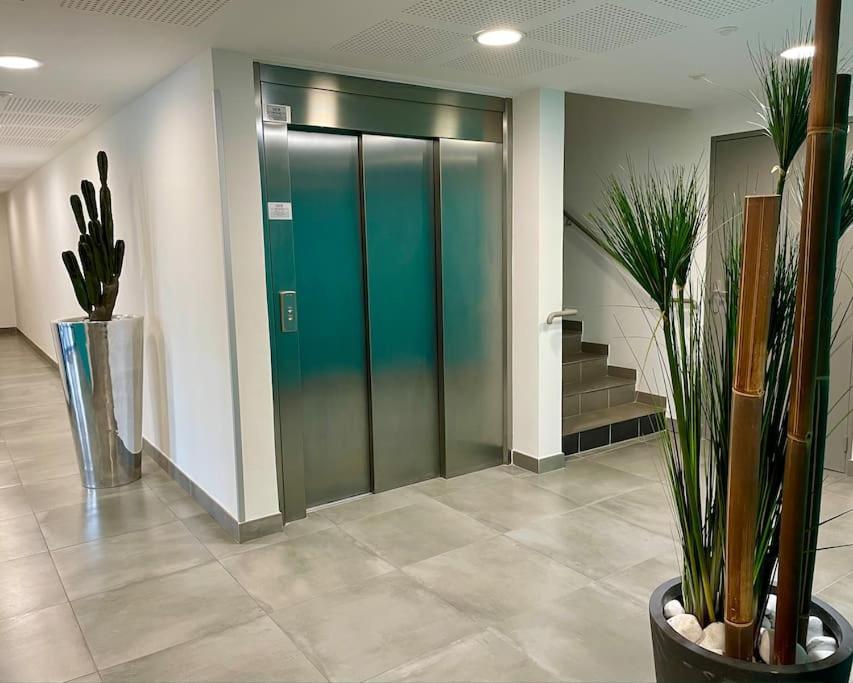 17 - Appartement Neuf, Parking Terrasse Et Jolie Vue Bandol Εξωτερικό φωτογραφία